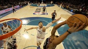 CHARLOTTE, NORTH CAROLINA - FEBRUARY 17: Bradley Beal #3 of the Washington Wizards and Team LeBron shoots against Nikola Vuevi #9 of the Orlando Magic and Team Giannis during the NBA All-Star game as part of the 2019 NBA All-Star Weekend at Spectrum Center on February 17, 2019 in Charlotte, North Carolina. Team LeBron won 178-164. NOTE TO USER: User expressly acknowledges and agrees that, by downloading and/or using this photograph, user is consenting to the terms and conditions of the Getty Images License Agreement.   Streeter Lecka/Getty Images/AFP