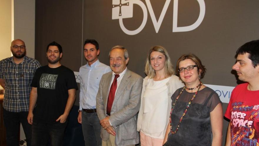 Cristian Liedo, Rubén Rosón, Edén Jiménez, Wenceslao López, Begoña Yugueros, Ana Taboada e Ignacio Fernández, ayer, al inicio de la reunión.