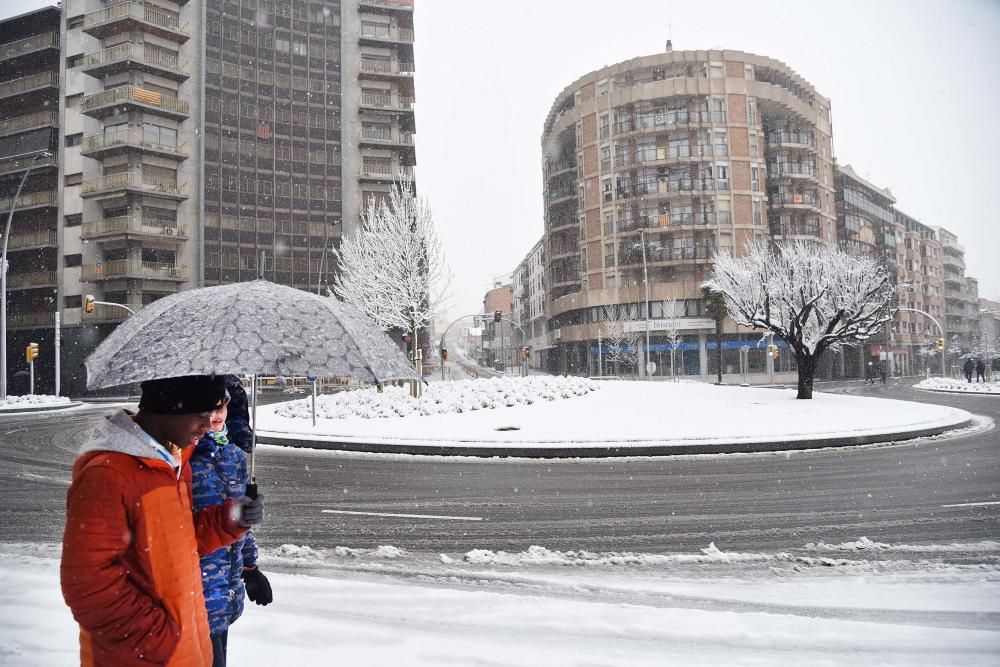 La neu arriba a Manresa