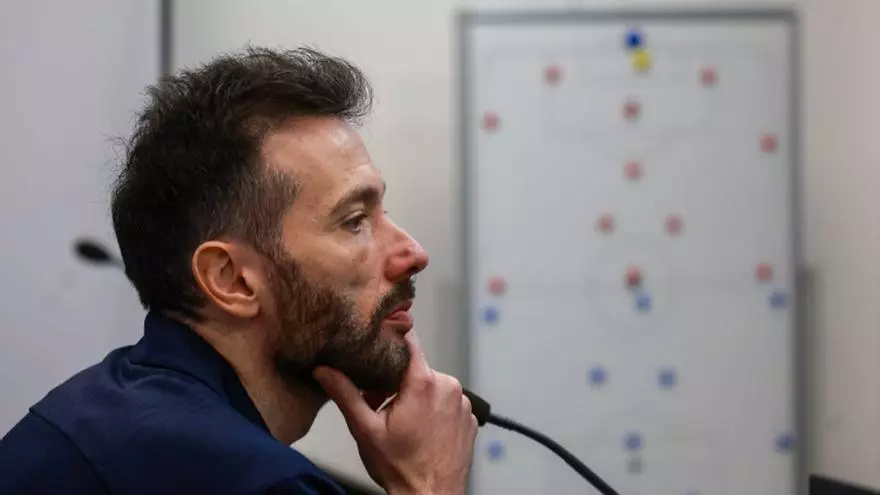 Corberán analiza el Valencia, el mercado y al Celta de Vigo