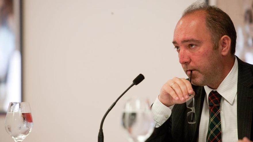 «Superiores» de Natalio Grueso en el Niemeyer avalaron su indulto por su «intachable gestión»