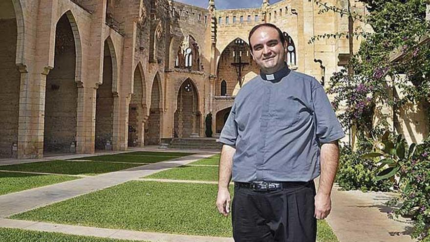 El rector Jaume Mercant hace hincapiÃ© en la oleada de jÃ³venes de toda la isla que ayudaron al Llevant.