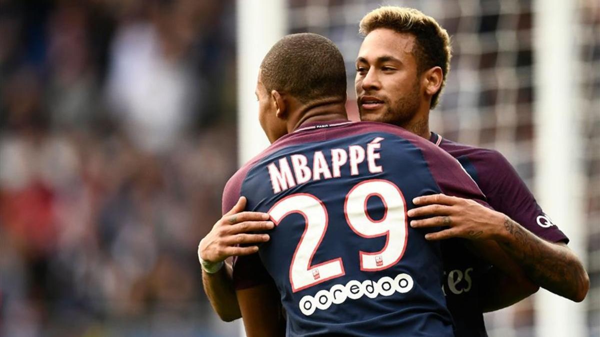 Los fichajes de Neymar y Mbappé, bajo sospecha