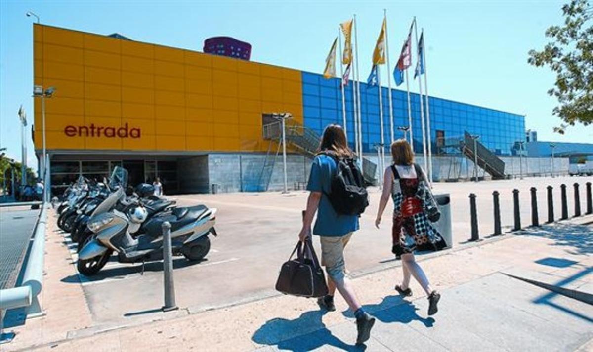 Centre comercial que la multinacional sueca del moble Ikea té a la Granvia de l’Hospitalet, dijous. Centre comercial que la multinacional sueca del moble Ikea té a la Granvia de l’Hospitalet, dijous.