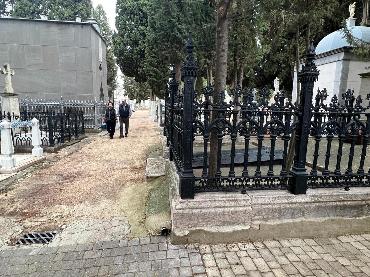 Interior del cementerio Nuestra Señora de Araceli de Lucena.