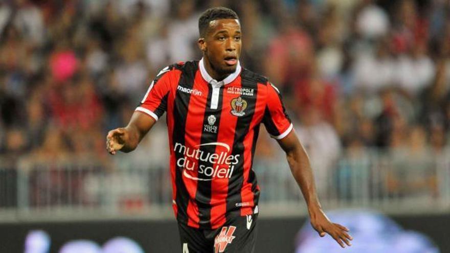 ¿Qué hay entre el Valencia y Alassane Pléa?