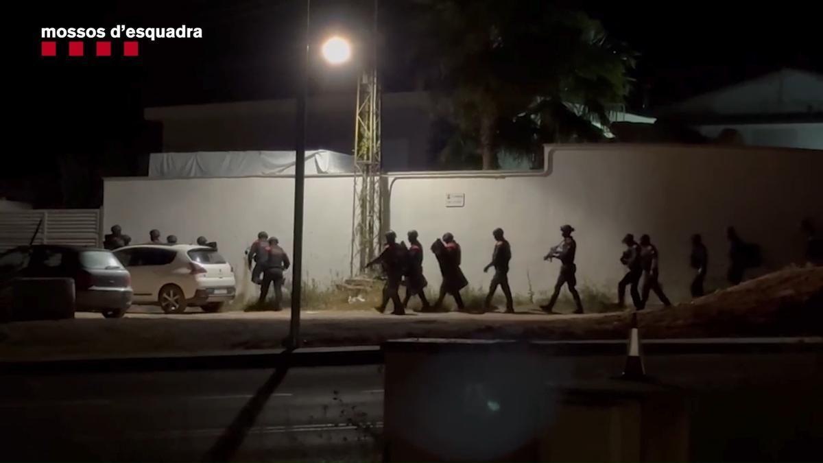 Els Mossos desmantellen un punt logístic de marihuana a Martorell