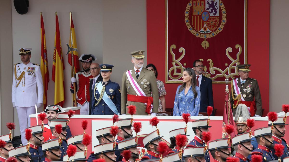 Vigo se rinde al desfile de las Fuerzas Armadas