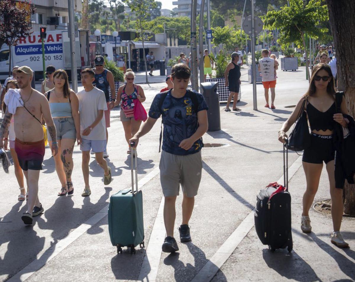 Anar de vacances sense sobresalts financers requereix planificació
