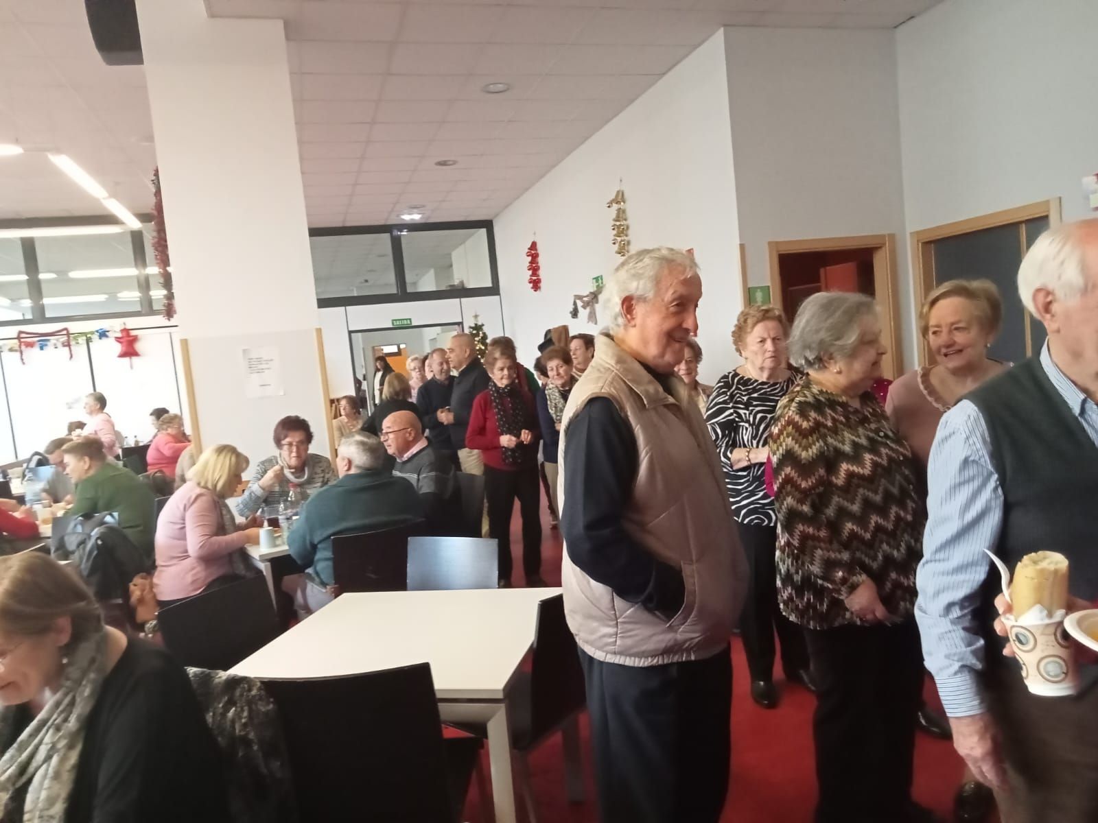 La Asociación de Pensionistas de El Carmín celebra su tradicional degustación de paella