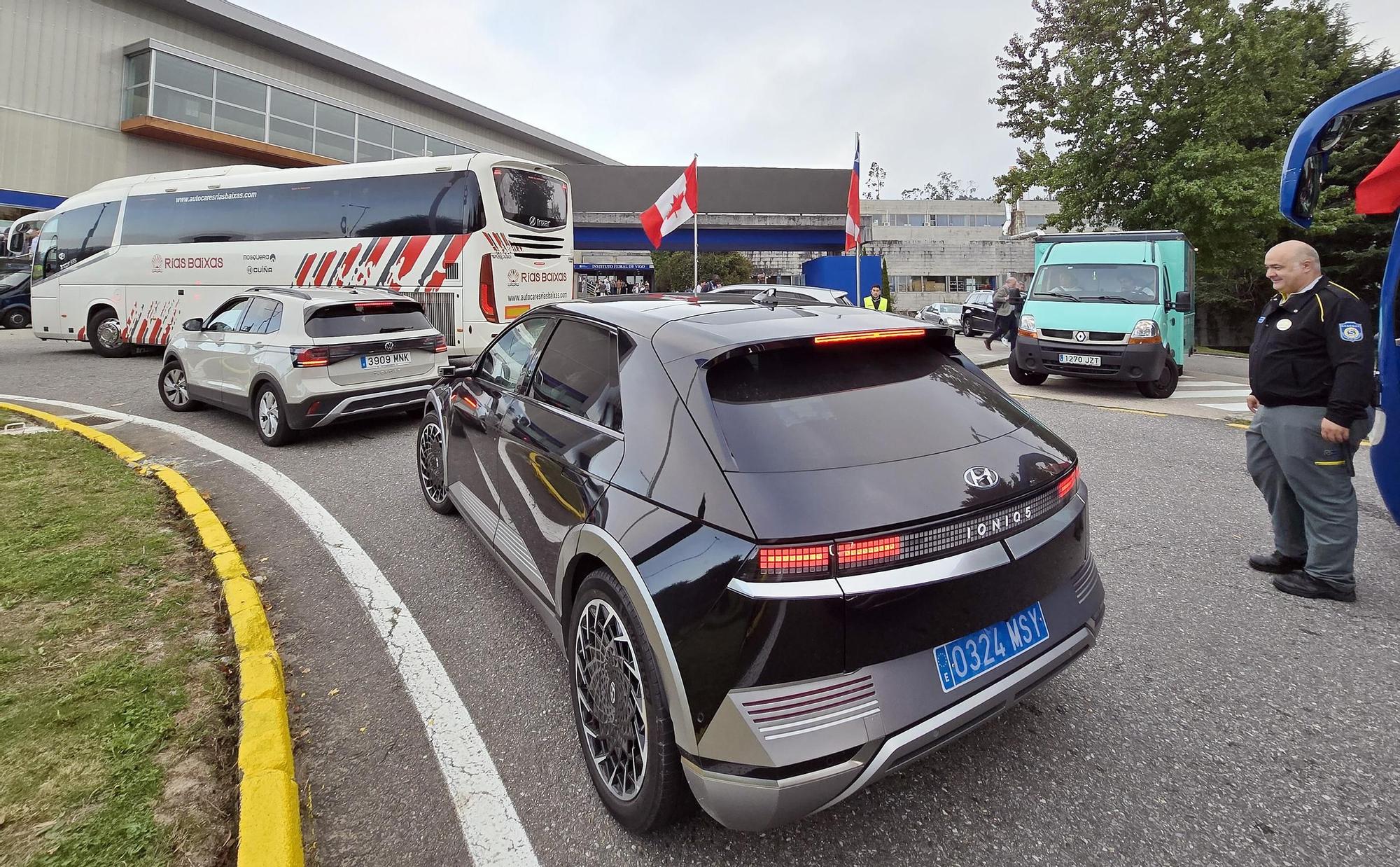 Los VTC se saltan el cerco y llegan a Conxemar durante la tarde