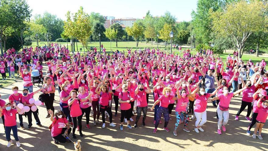 Los pasos que debes seguir para correr en la carrera contra el cáncer de mama 2022 en Cáceres