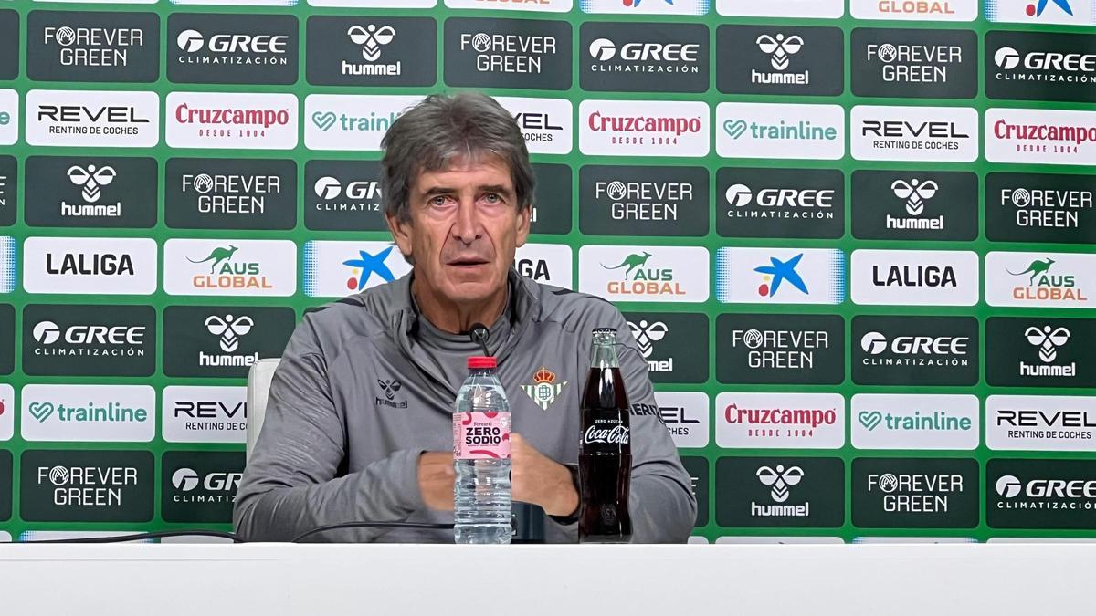 Manuel Pellegrini en la rueda de prensa previa al Athletic - Betis de la jornada 12 de LaLiga EASports