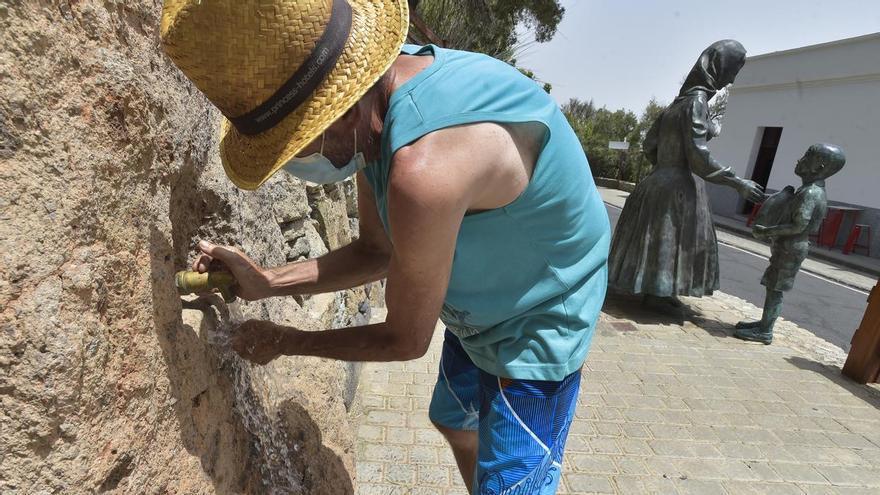 Cacho: «Beber agua no evita un golpe de calor, hay que reponer electrólitos»