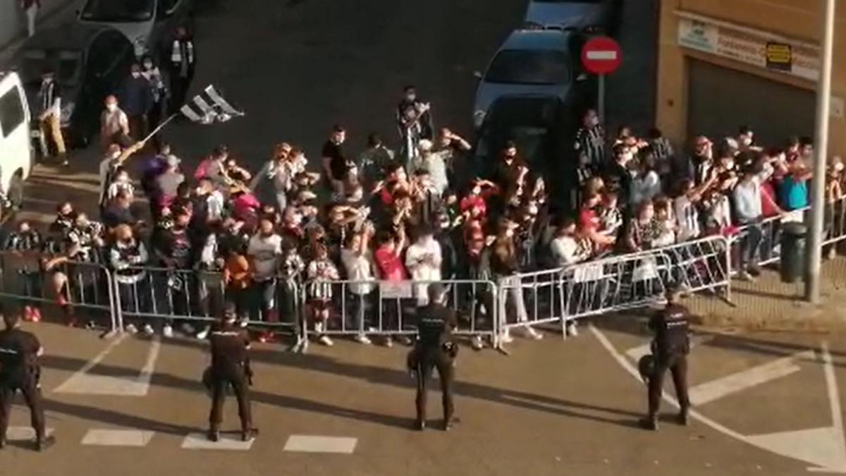 Así ha recibido la afición del Castellón a su equipo antes de la final por la permanencia