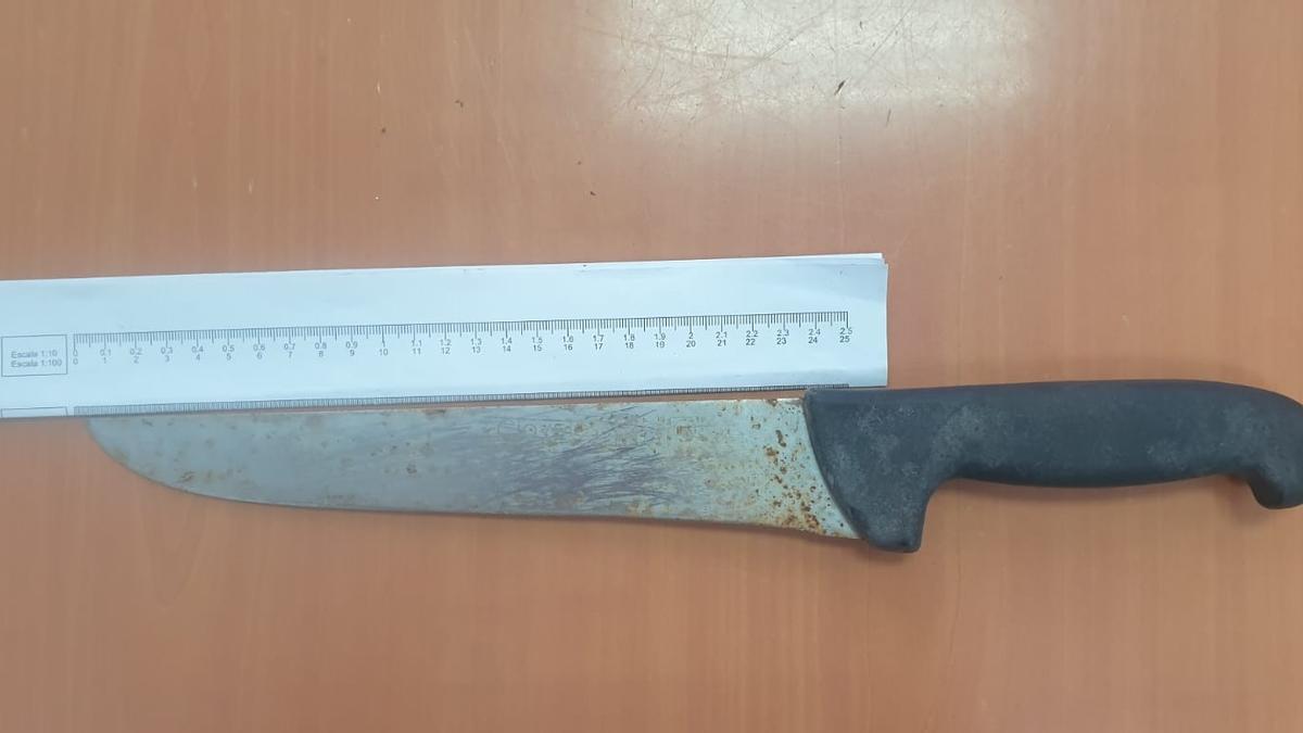 Cuchillo incautado al detenido, este miércoles, en Santa Catalina