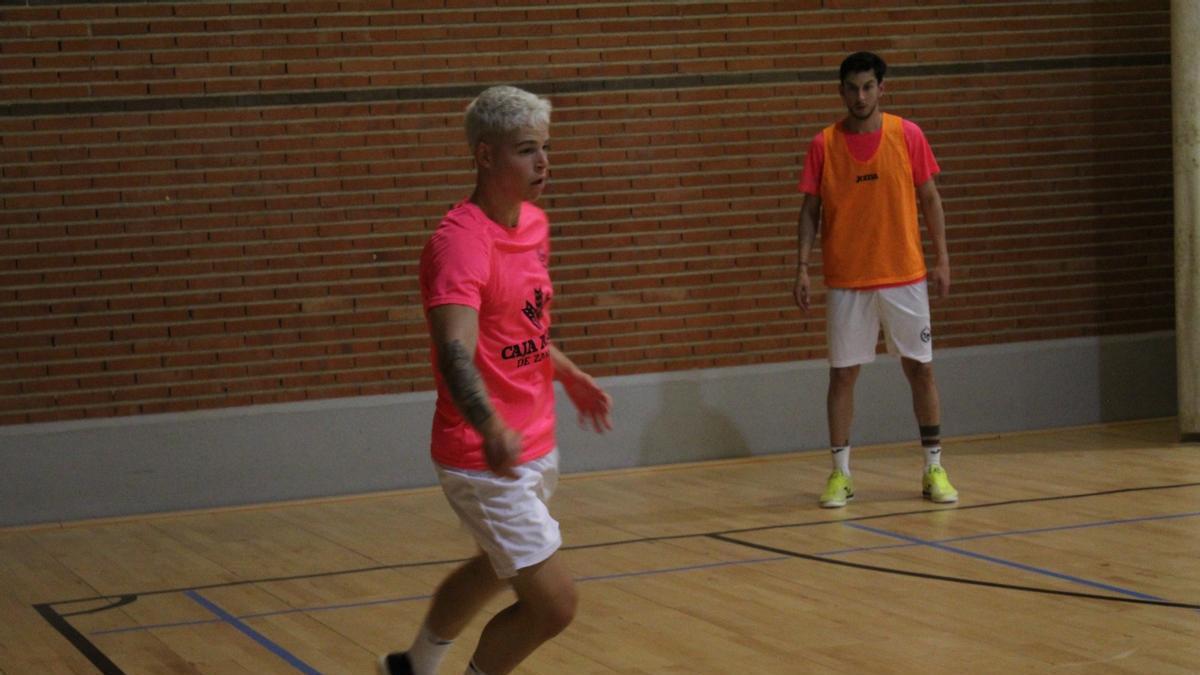 Hugo Gómez entrena con el River Zamora