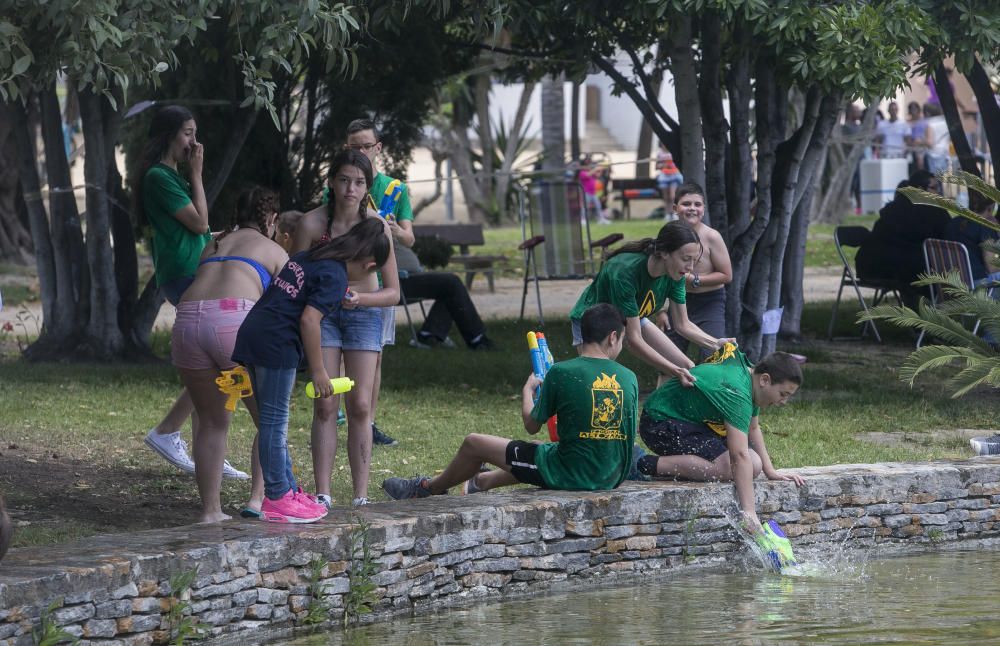 Unos 6.000 festeros disfrutan del tradicional Festival de Paellas en el parque Lo Morant