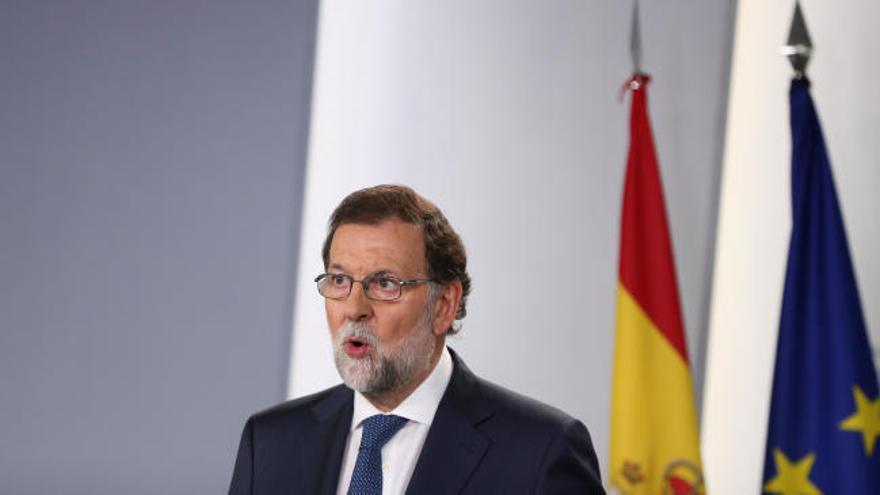 Rajoy pide que no se &quot;impongan a las bravas&quot;