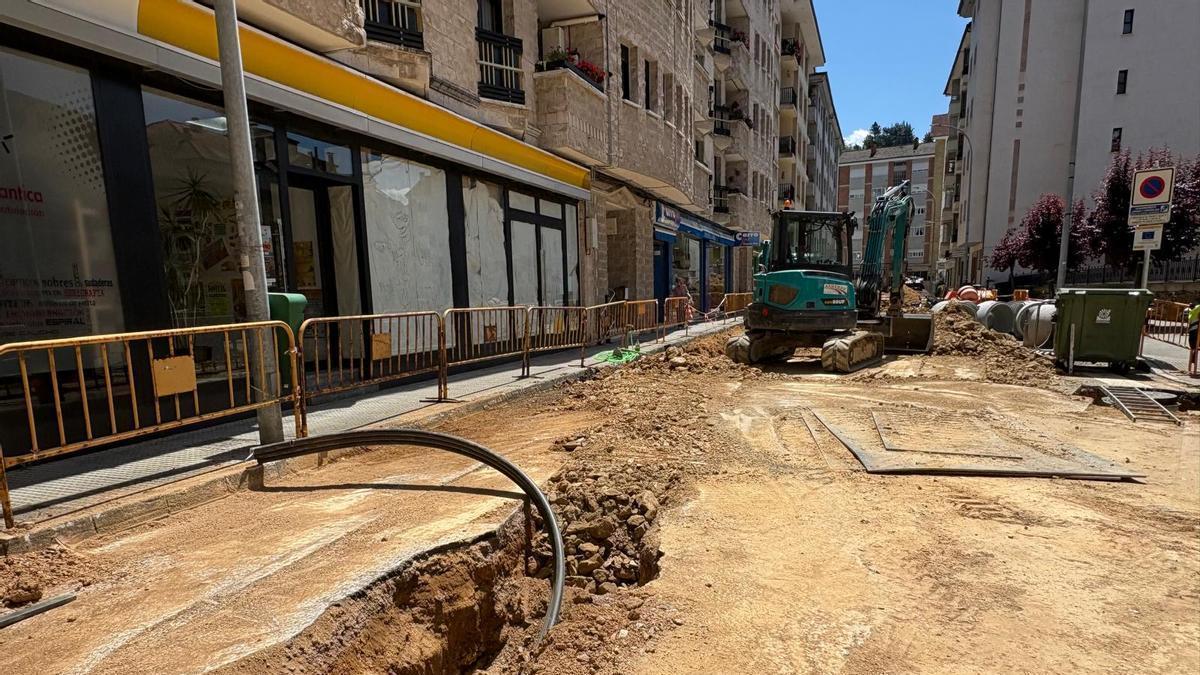 El avance de las obras en la calle Clarín.