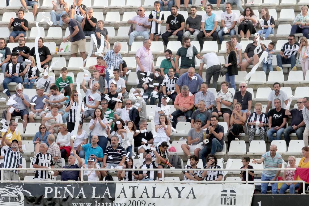 Partido entre el FC Cartagena y el Córdoba B