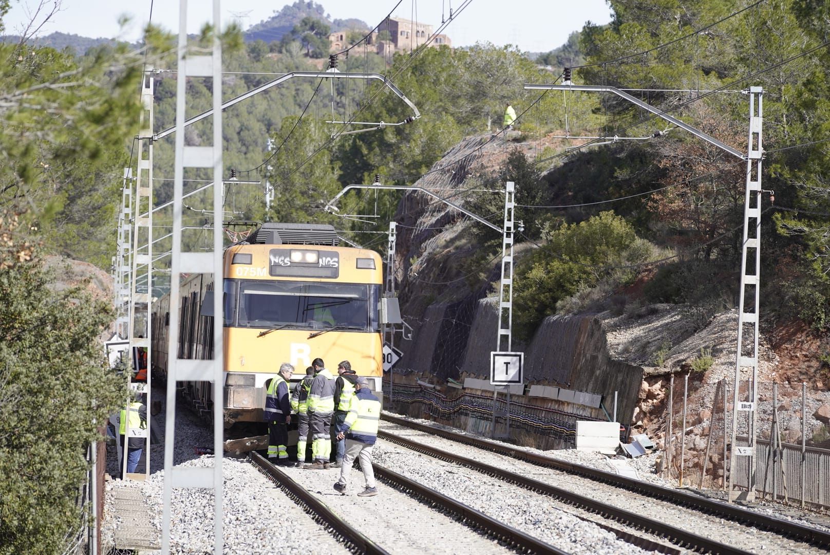 Descarrila sense provocar ferits el primer eix d’un tren de Rodalies de l’R4 entre Vacarisses i Castellbell i el Vilar