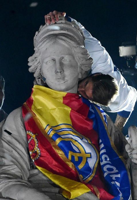 Fiesta del Real Madrid en Cibeles