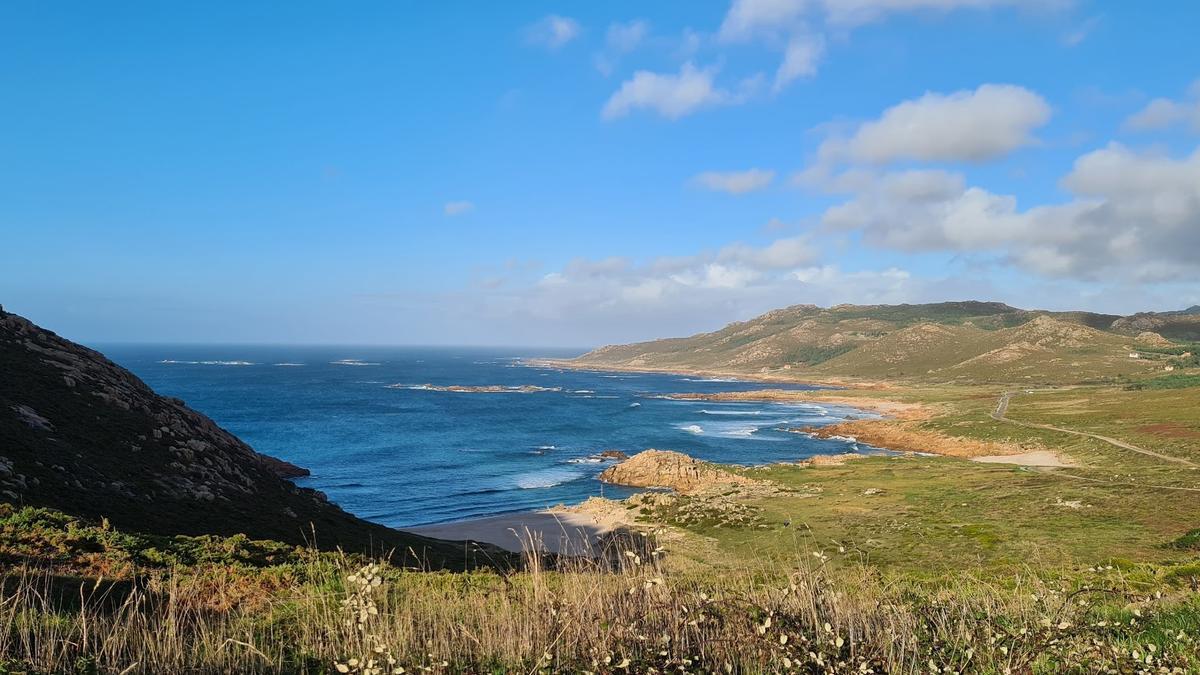 La Costa da Morte, donde el año pasado fue localizado un chorlitejo anillado en O Grove el año pasado.