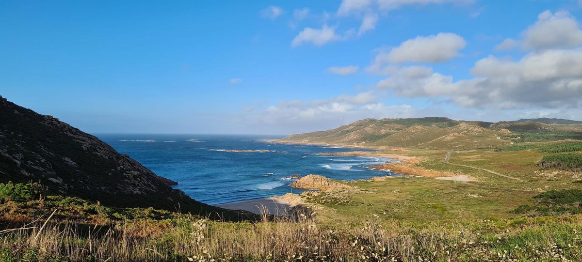 La Costa da Morte, donde el año pasado fue localizado un chorlitejo anillado en O Grove el año pasado.