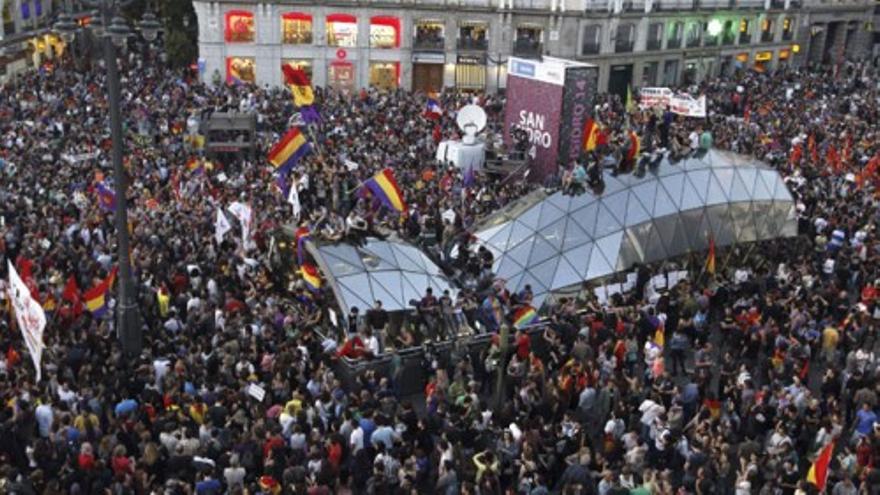 Las principales plazas de España piden un referéndum sobre la monarquía