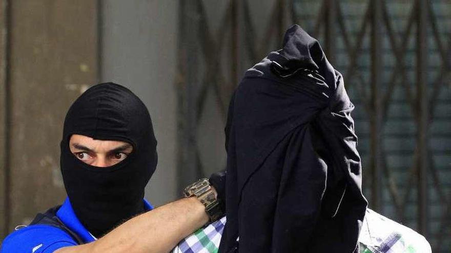 Uno de los yihadistas detenidos el miércoles en Madrid. // Efe