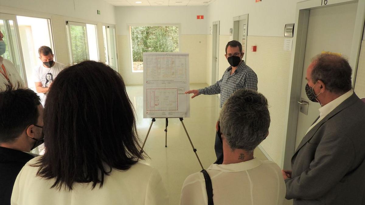Presentación del proyecto del servicio de Hemodiálisis del Hospital de Formentera.