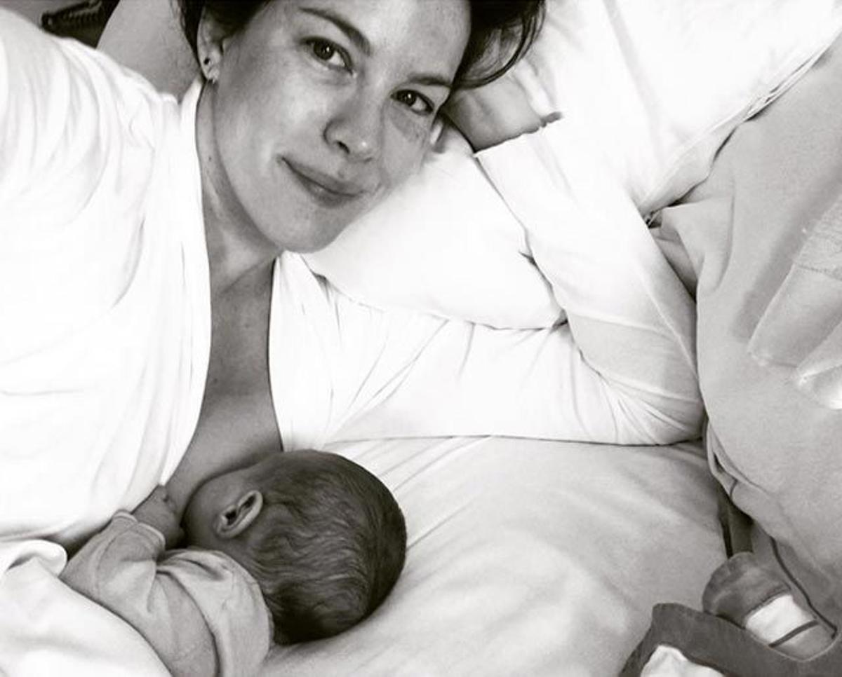 Liv Tyler comparte un momento muy especial con su bebé Lula Rose