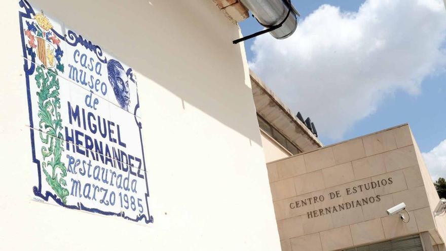 El Ayuntamiento de Orihuela rectifica y asegura que la Fundación Miguel Hernández recuperará la subvención