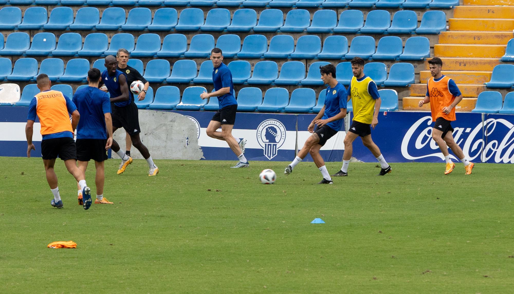 El Hércules entrena en el Rico Pérez