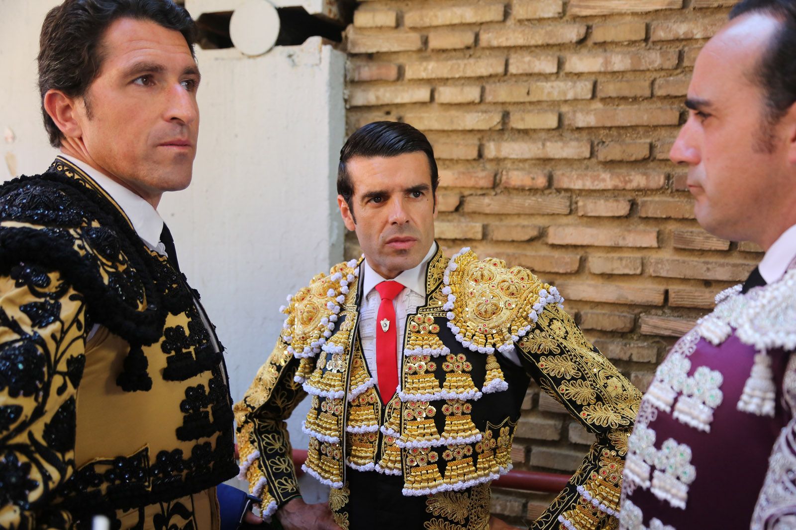 Migie Ángel Perera sale a hombros de Los Califas