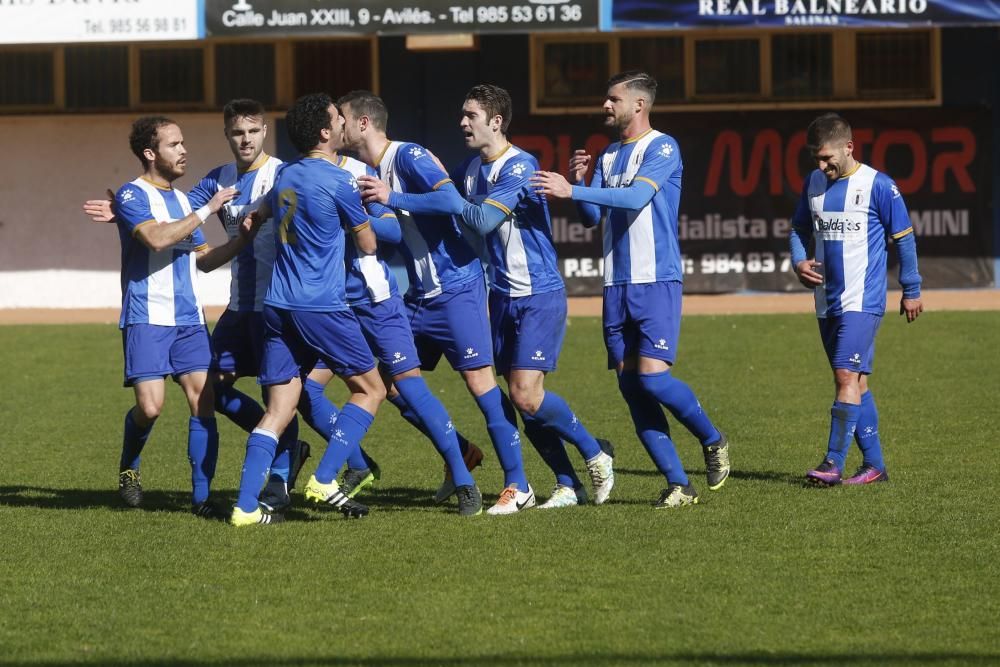 El partido entre el Real Avilés y el Siero, en imágenes