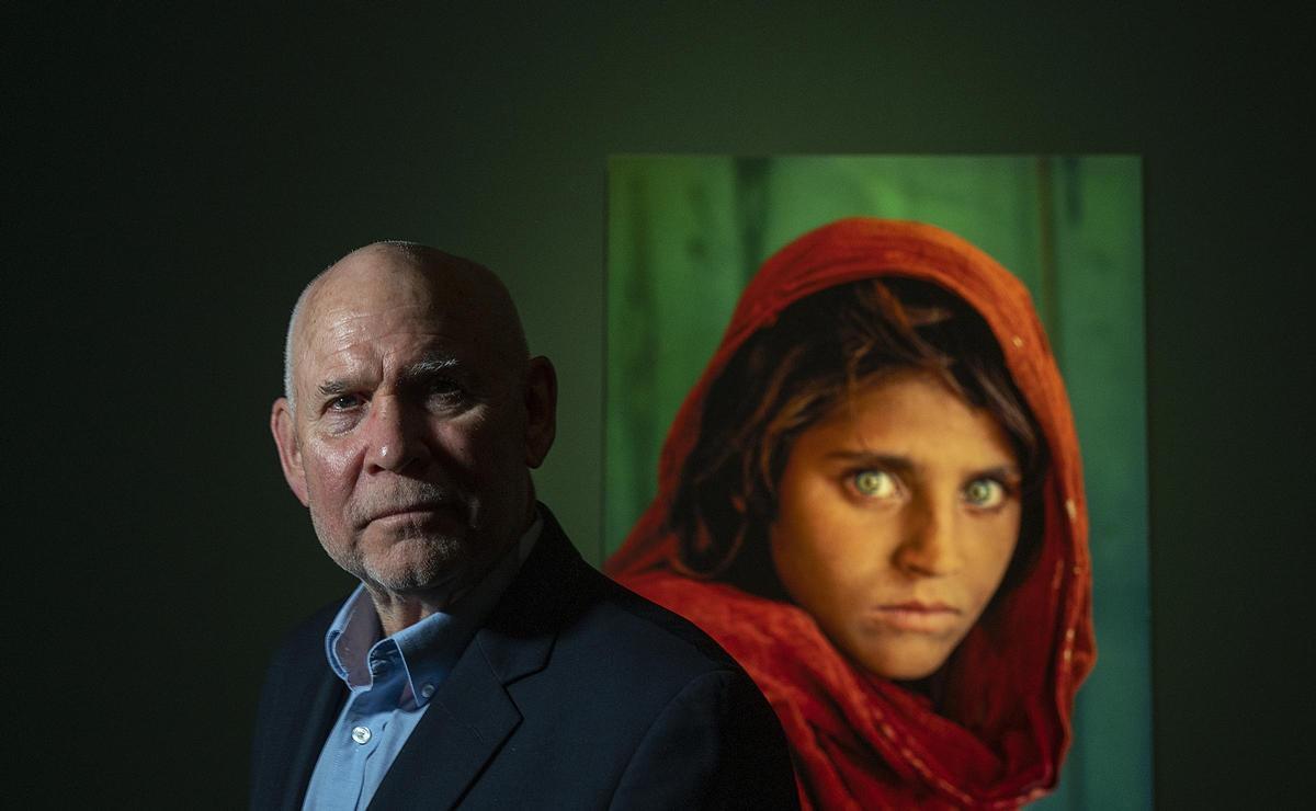Exposición del fotógrafo Steve McCurry en el Palau Martorell de Barcelona