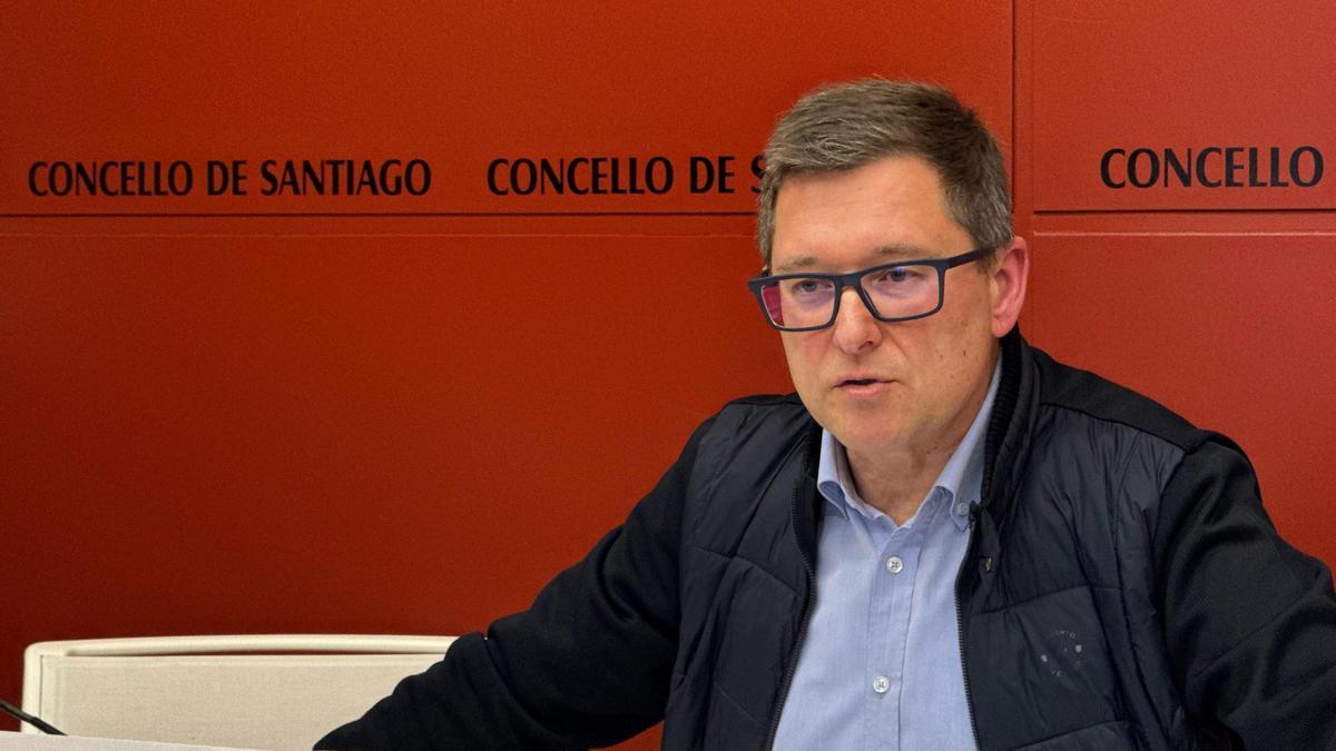 O concelleiro do PP de Santiago, José Ramón de la Fuente