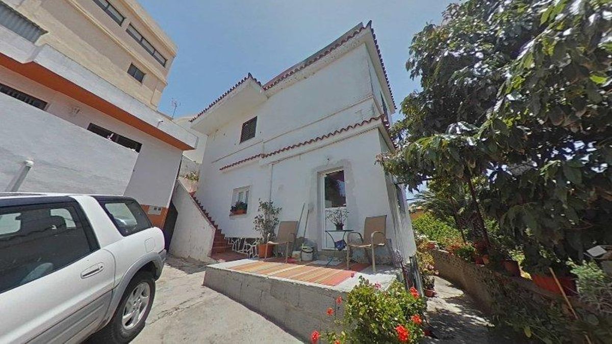 Entrance to the house.