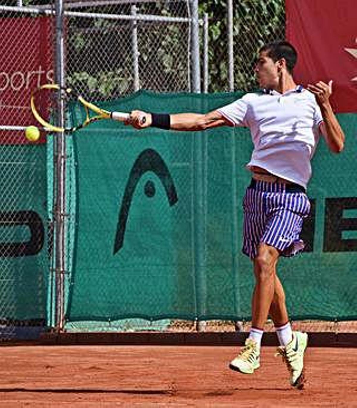 Alcaraz se planta en la final de la Liga Mapfre tras arrollar al 175 del mundo