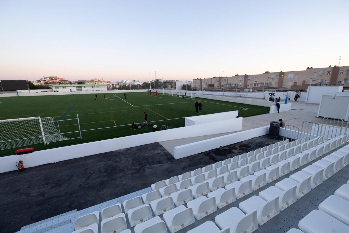 Mira las imágenes del primer entrenamiento del Club de Rugby Ibiza en el Estadio Municipal Es Putxet