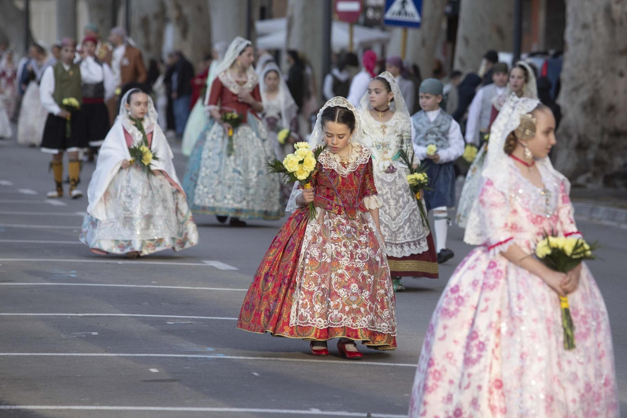 Búscate en la multitudinaria Ofrenda del sábado 22 de marzo en Xàtiva