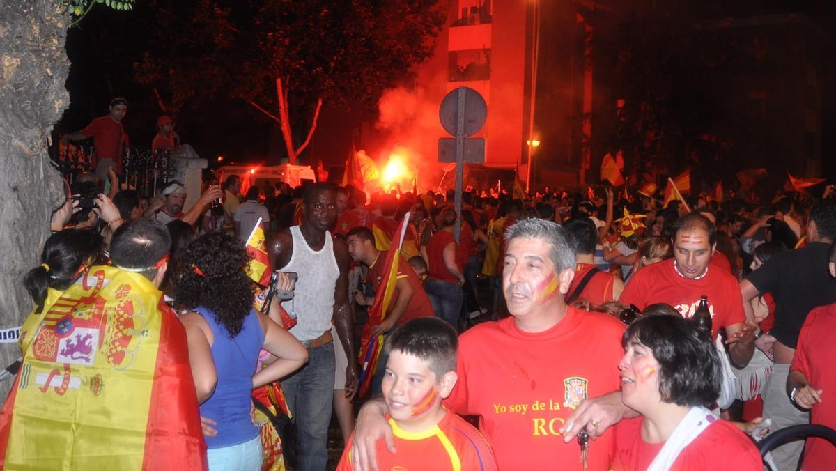 Así celebró Alcalá de Henares el Primer Mundial de Fútbol de España en 2010