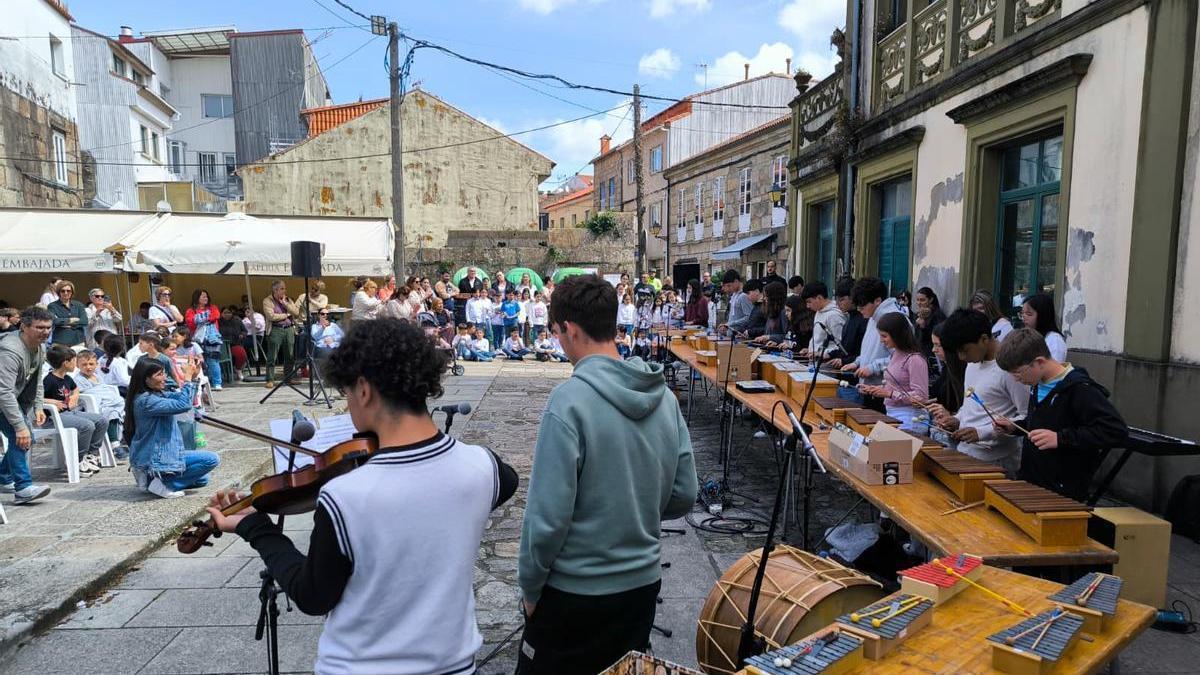 Un momento de «Musiqueando en Cambados»