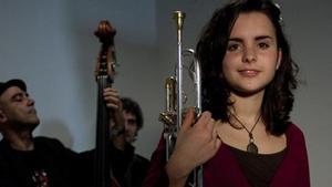 Andrea Motis, a l’estudi de Joan Chamorro.