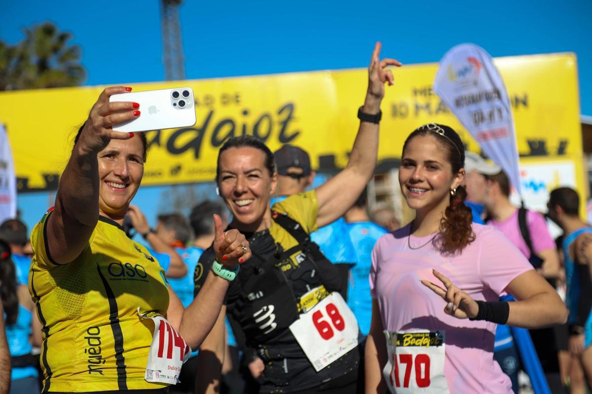 Fotogalería | Las mejores imágenes de la Maratón y Media Maratón 'Ciudad de Badajoz'
