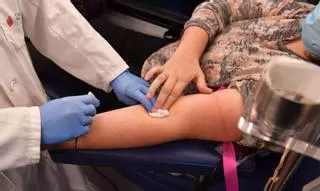 Las donaciones de sangre cogen ritmo en Galicia sin llegar al nivel previo a la pandemia de COVID