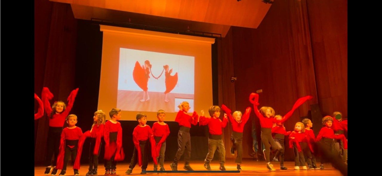 Un momento del Festivalga, la cita con la música donde los niños son los teloneros de Eurovisión.