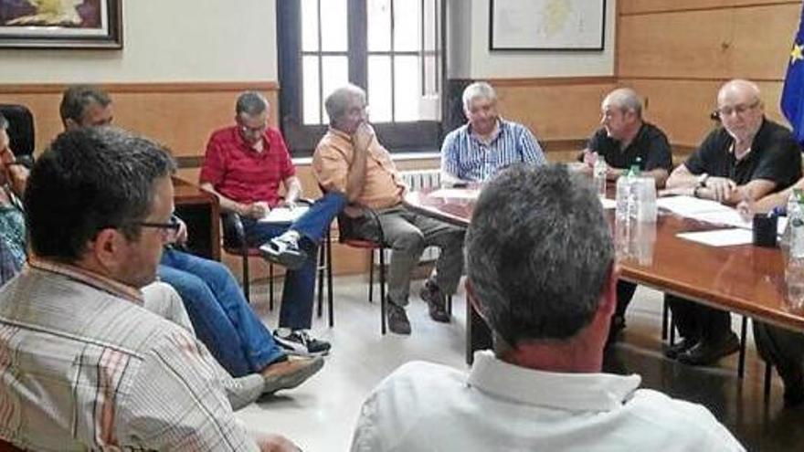 Reunió d&#039;alcaldes amb representants del Consell Comarcal